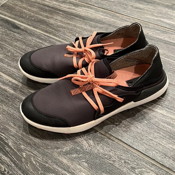 OluKai Shoes - 7.5 w  olukai